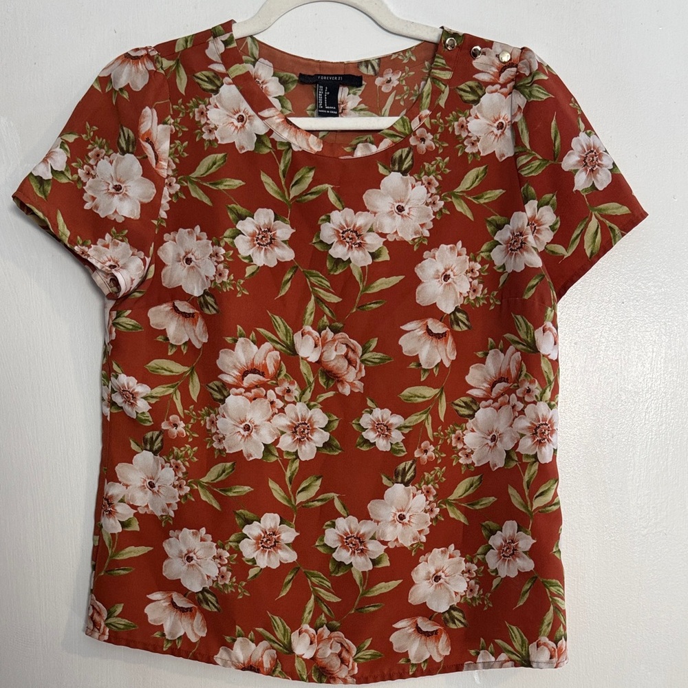 Forever 21 Rust Floral Short Sleeve Top